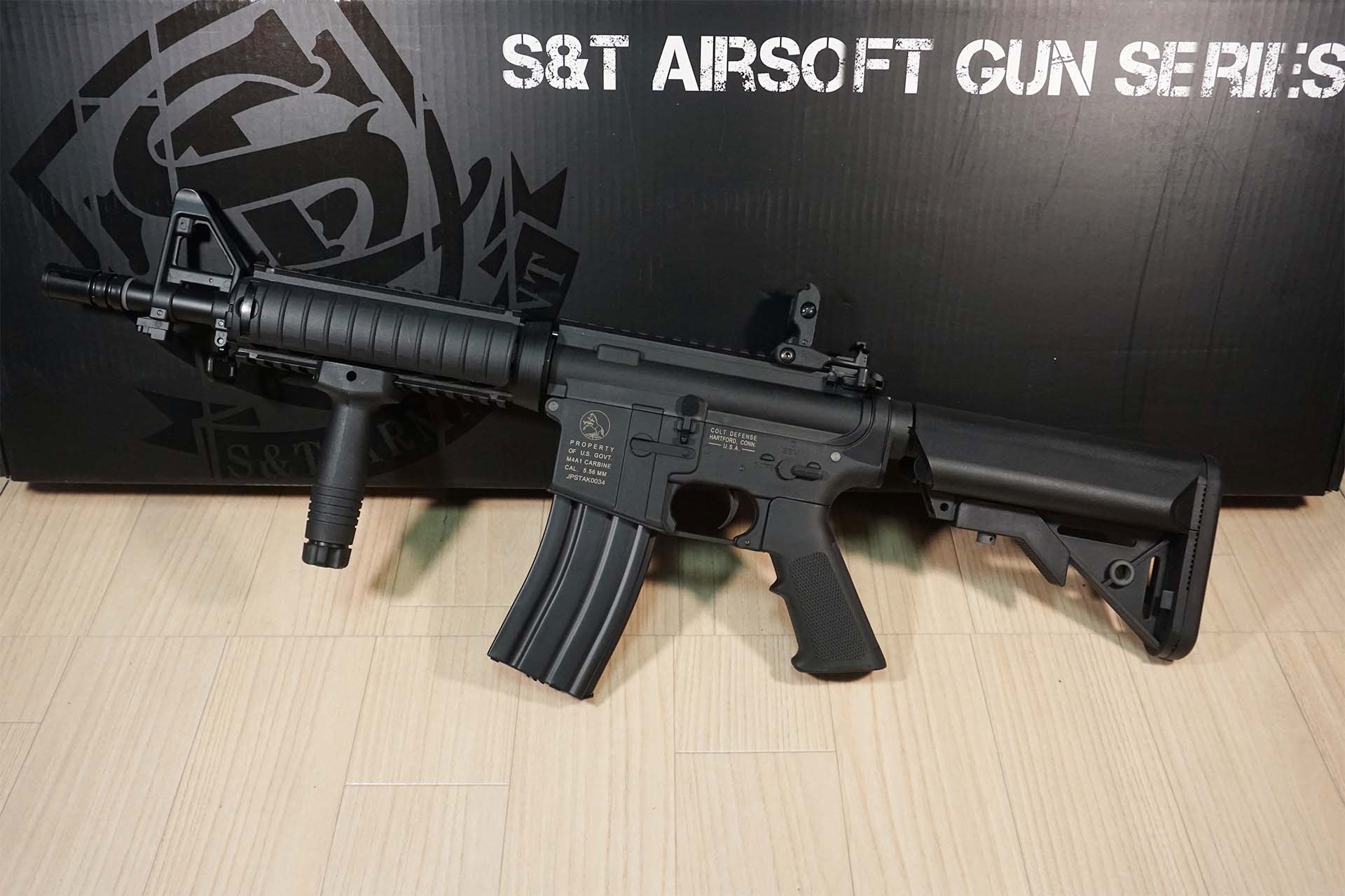 G3電子トリガー搭載 S&T製M4 CQB-R スポーツライン(STAEG361RBK)の箱