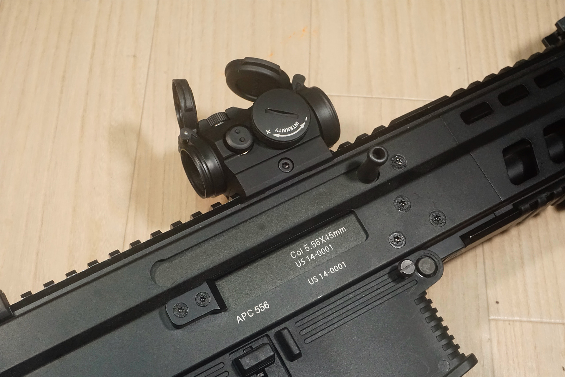 Aimpoint T2スーパーレプリカ、DMAG Red Dot Sight D2(DM004BK)の