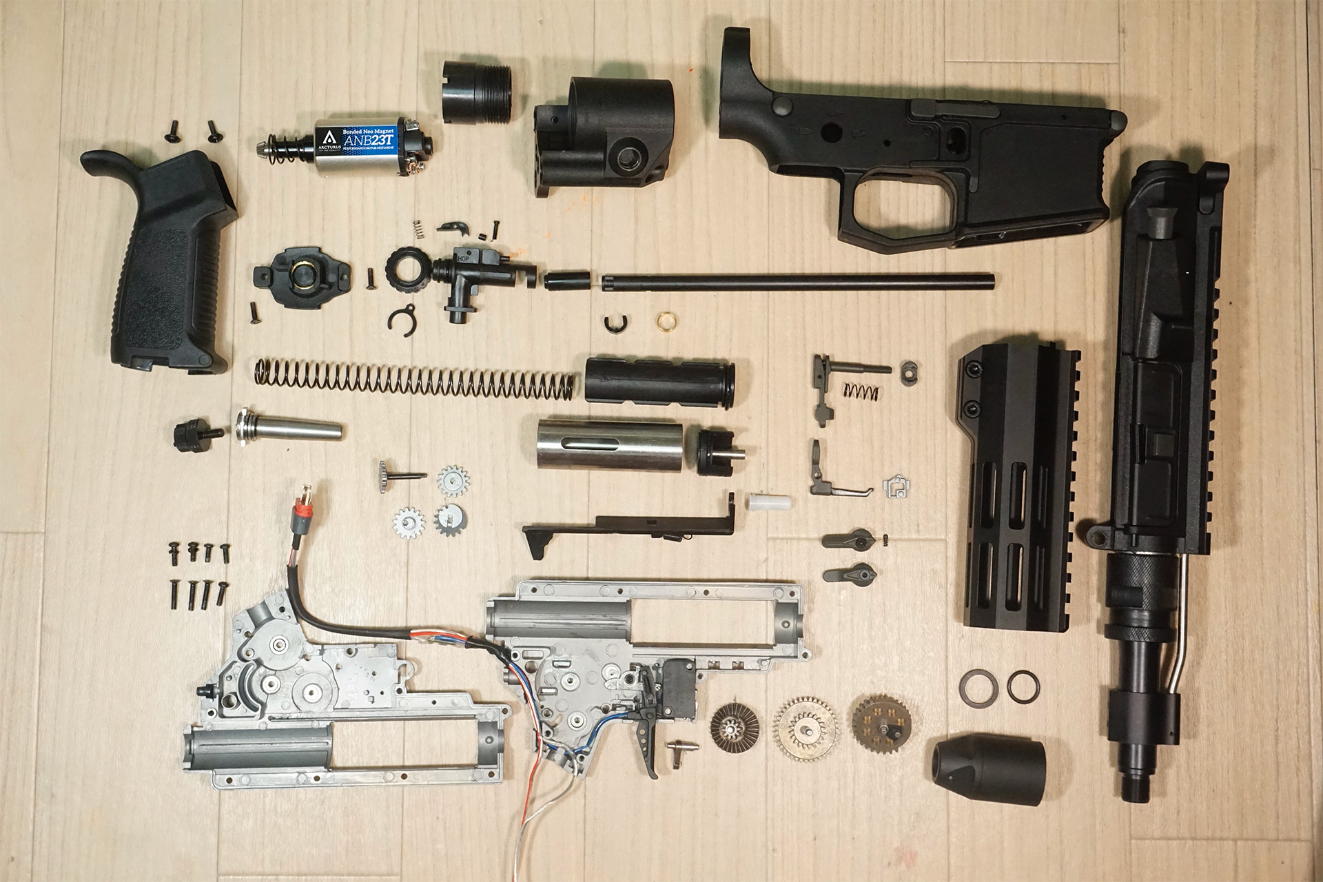 Arcturus AT-NY06シリーズの分解レビュー(Sword MOD1 Carbine 13.5