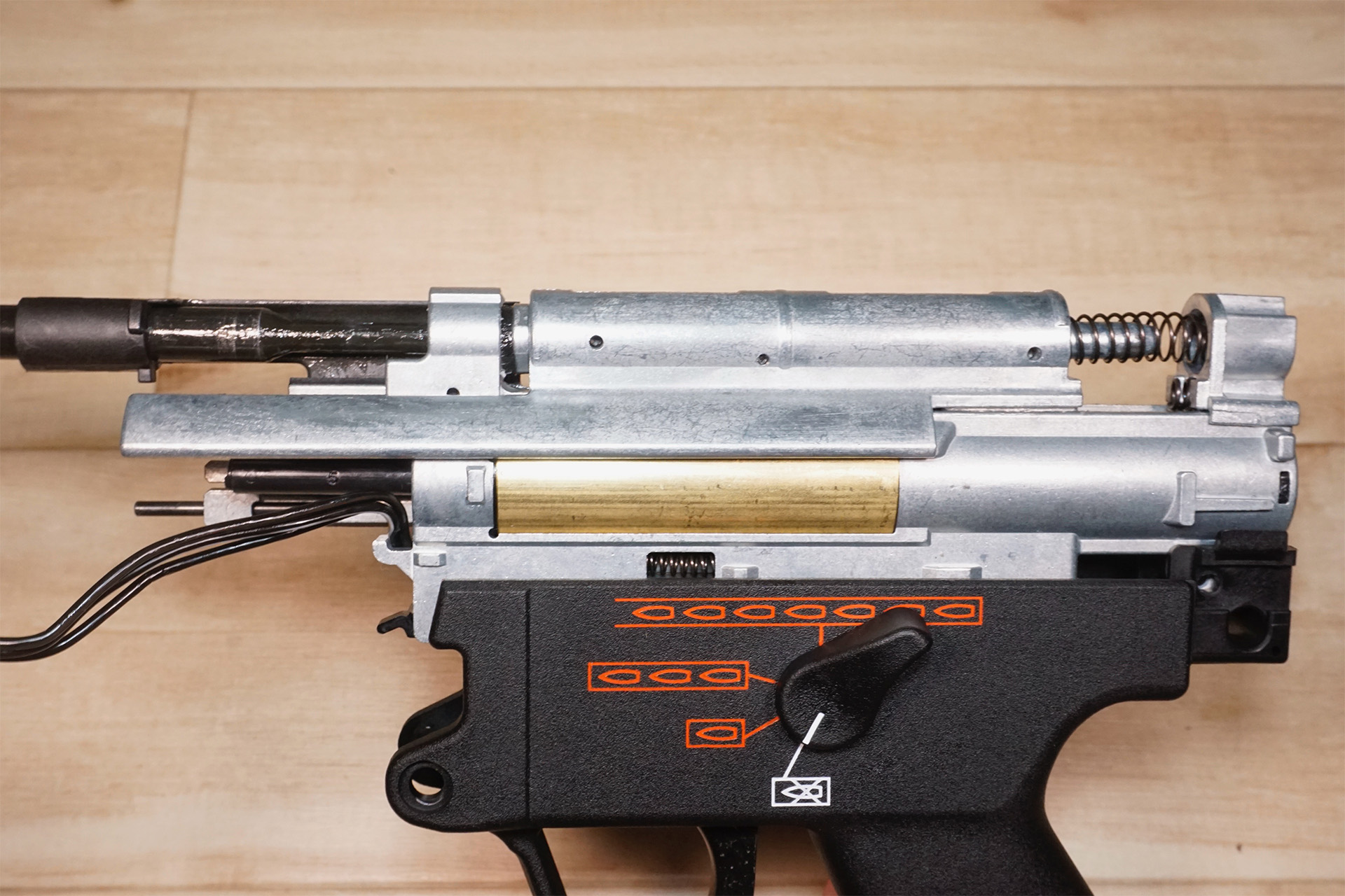 東京マルイ MP5SD6 次世代電動ガンの分解レビュー | エボログ