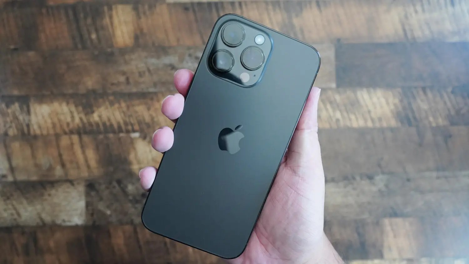 iPhone 14 Pro Max 開封レビュー。第1印象は正直微妙でべた褒め出来