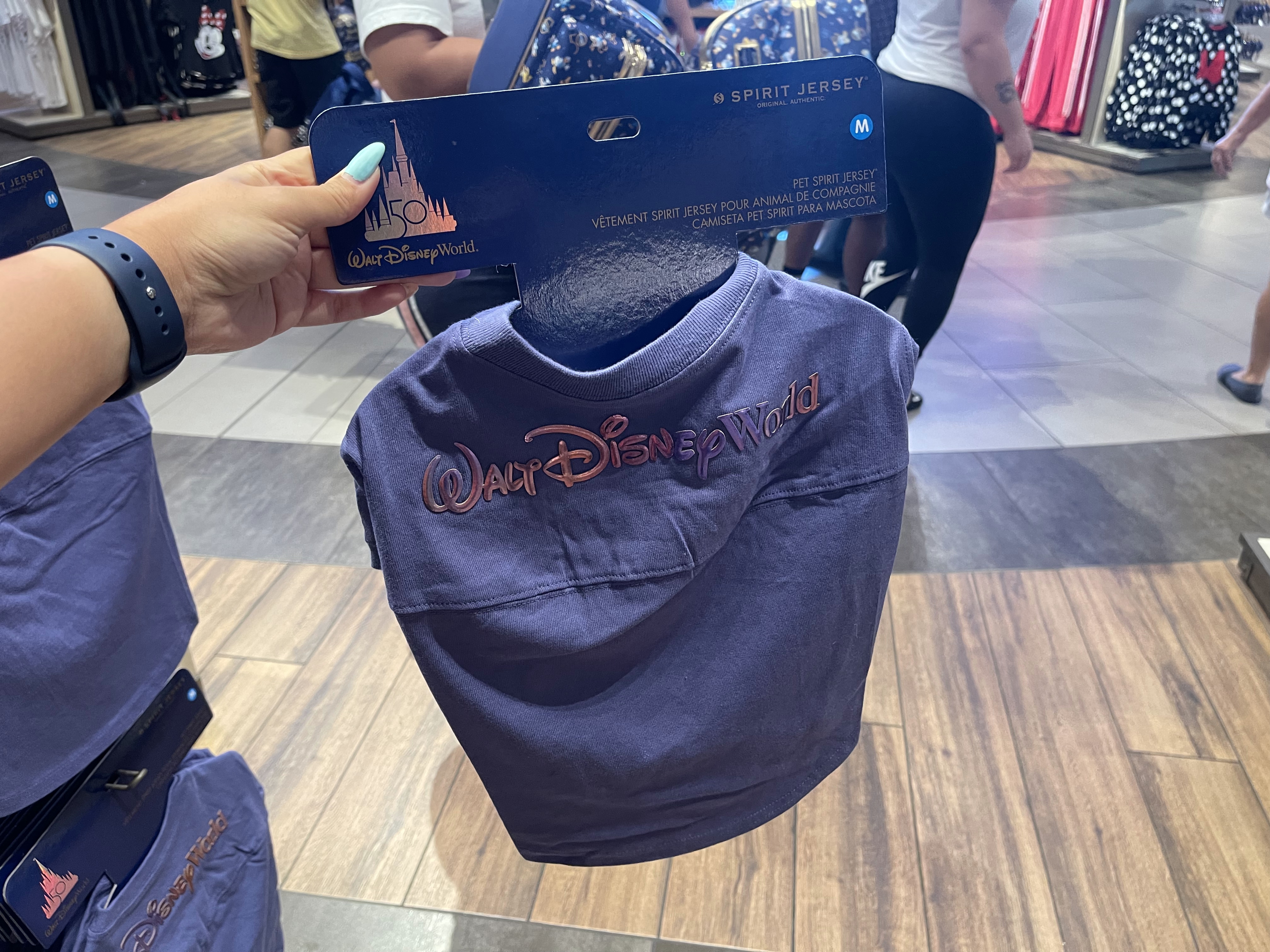 WDW50周年グッズ】お犬様スピリットジャージ発売 – ディズニーワールド