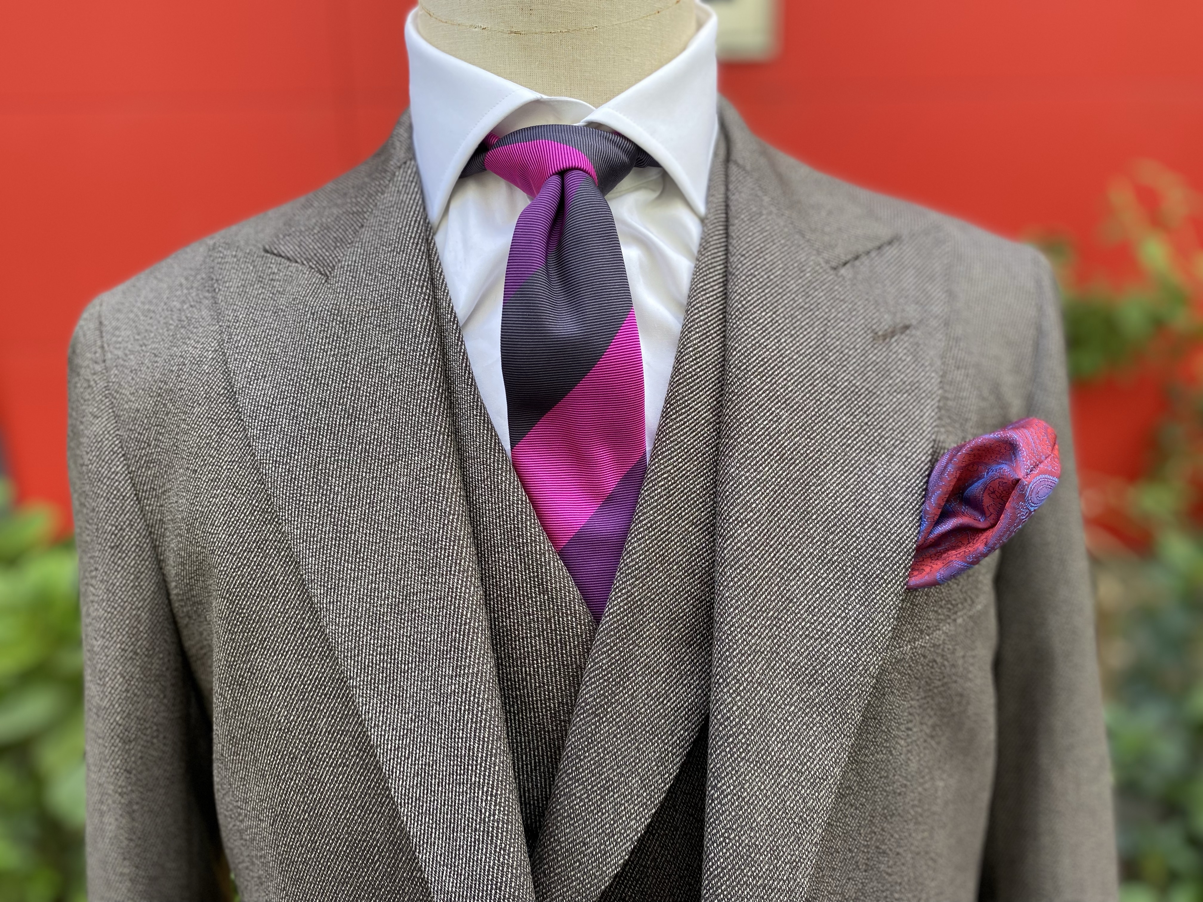 高級ウールなのにストレッチ!!トラバルドトーニャのestrato