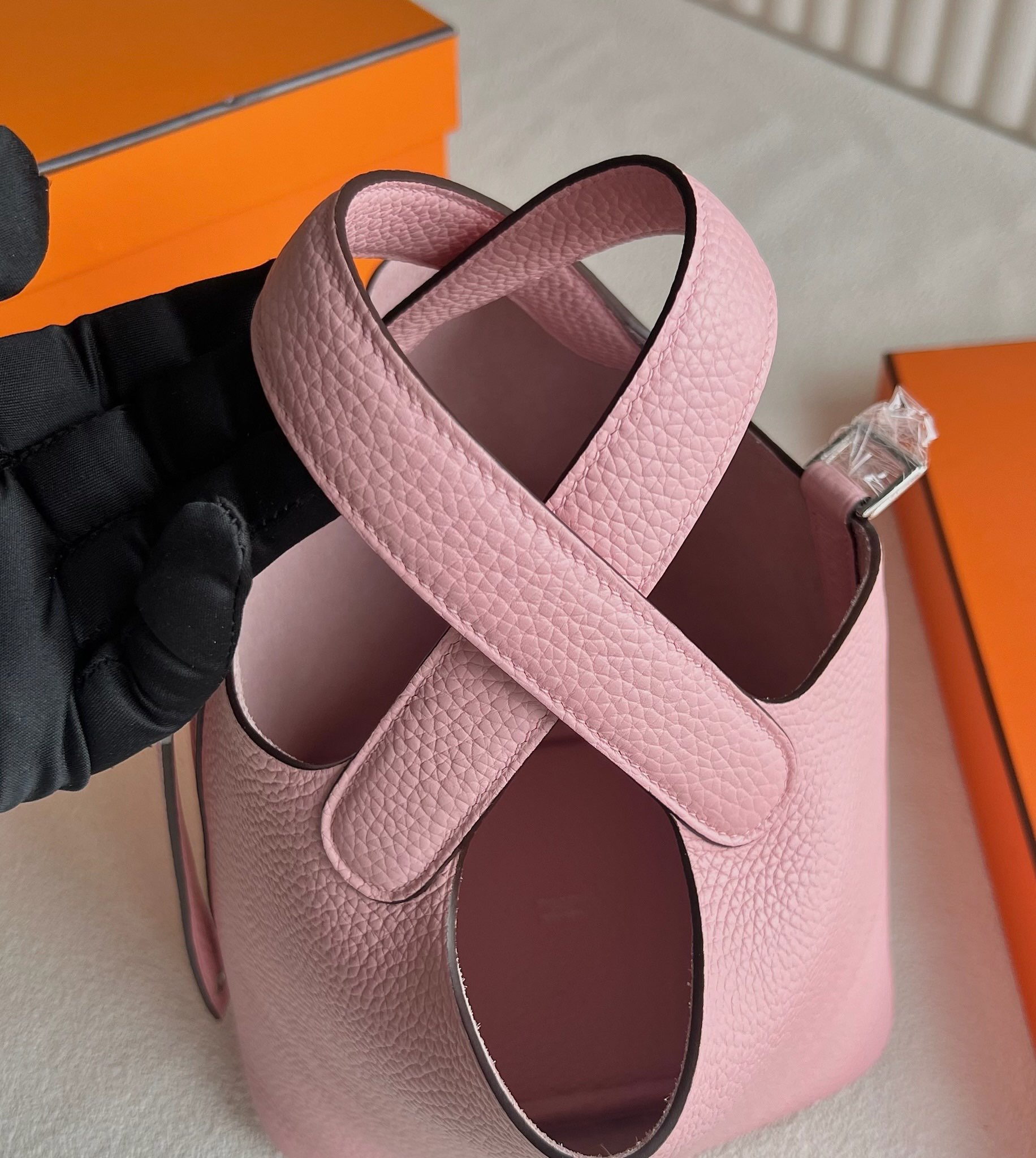 エルメス定価 HERMES ピコタンロックPM/18 ローズサクラ トリヨン