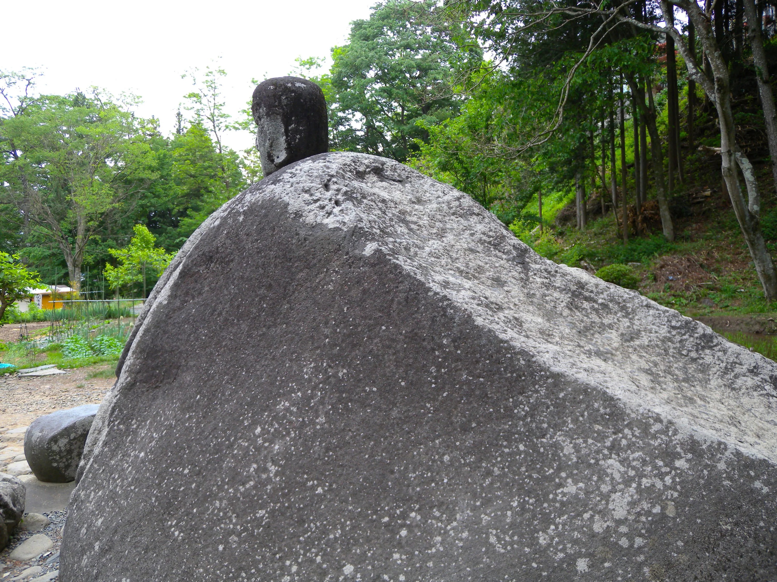 万治の石仏 | ニッポン旅マガジン