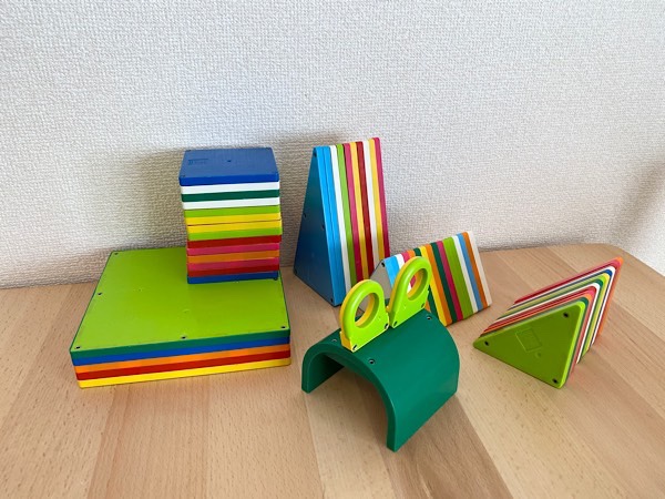 マグネットの知育玩具ならピタゴラス。好きすぎて3セット保有する