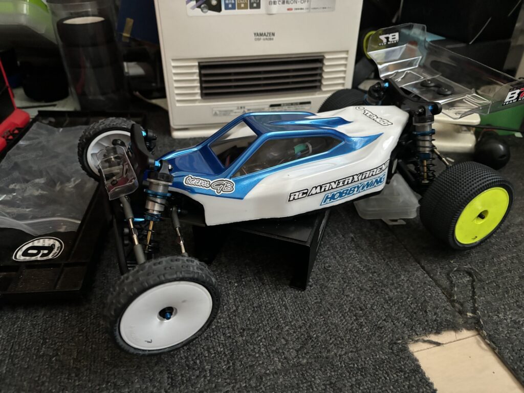 夢とロマンと】アソシB7シェイクダウン【キッズレーサー】｜MetabonZ