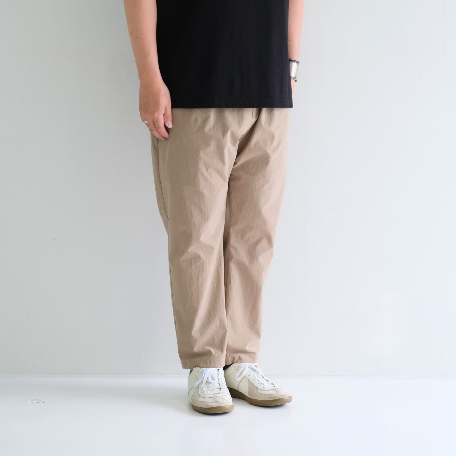 BASISBROEK - BRAVON（SAND） | iko