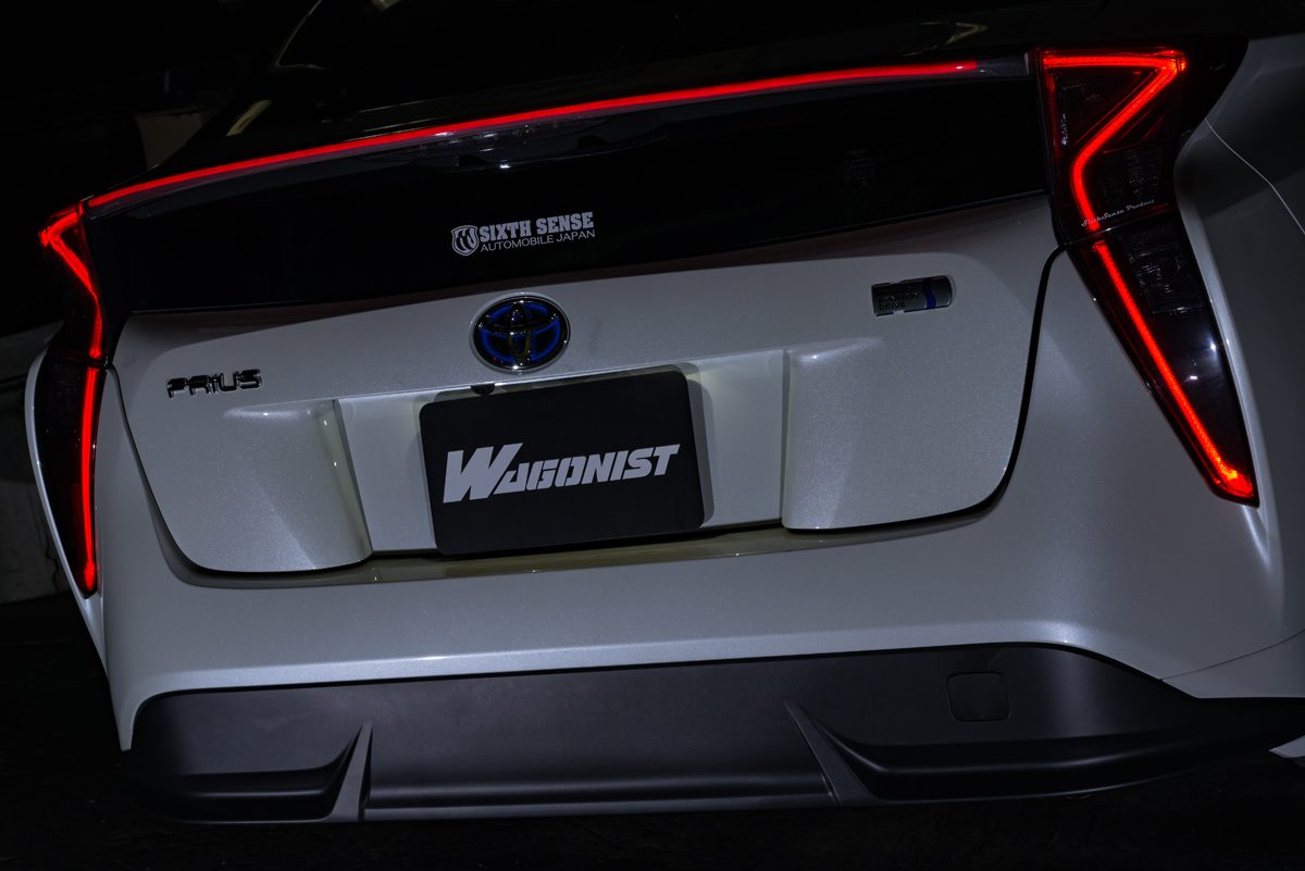 シックスセンス」が50系プリウスをより精悍に仕上げる | AUTO MESSE