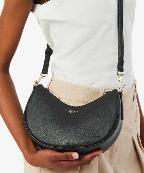 シャンゼリゼ レザーハーフムーンショルダーバッグ （ショルダーバッグ