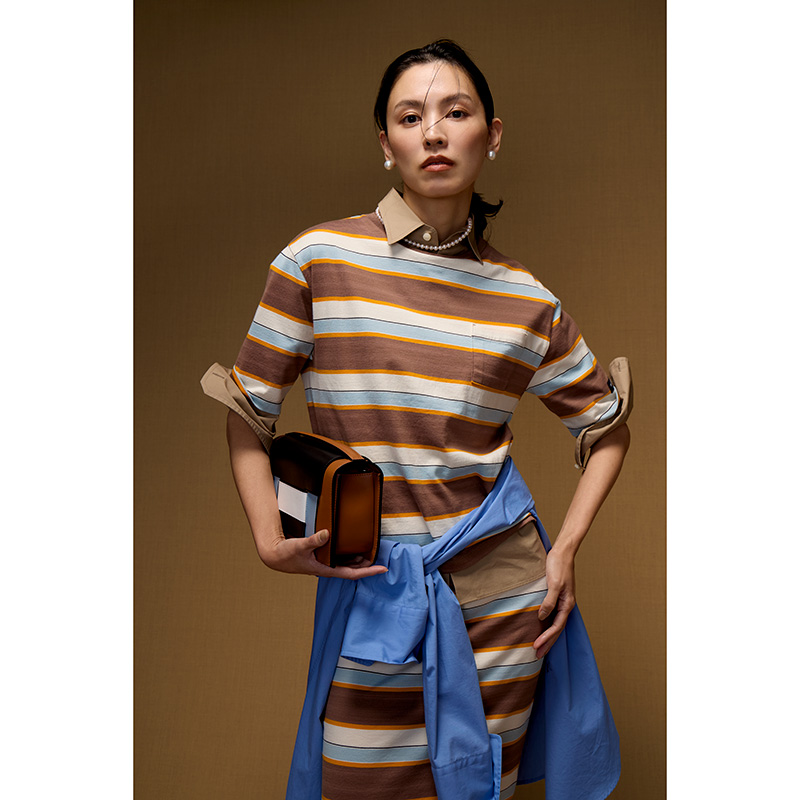 6型のシャツ”から始まった『MADISON BLUE』に大人がハマる理由 | VERY NaVY