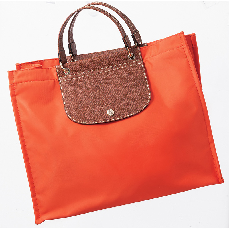 ロンシャンも！【今どき通勤トート3選】軽やか素材＆キレイ色が