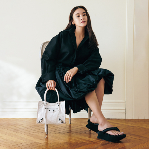 プロが厳選】シャネルの新作バッグは『シーズナルのアイコニックな“黒