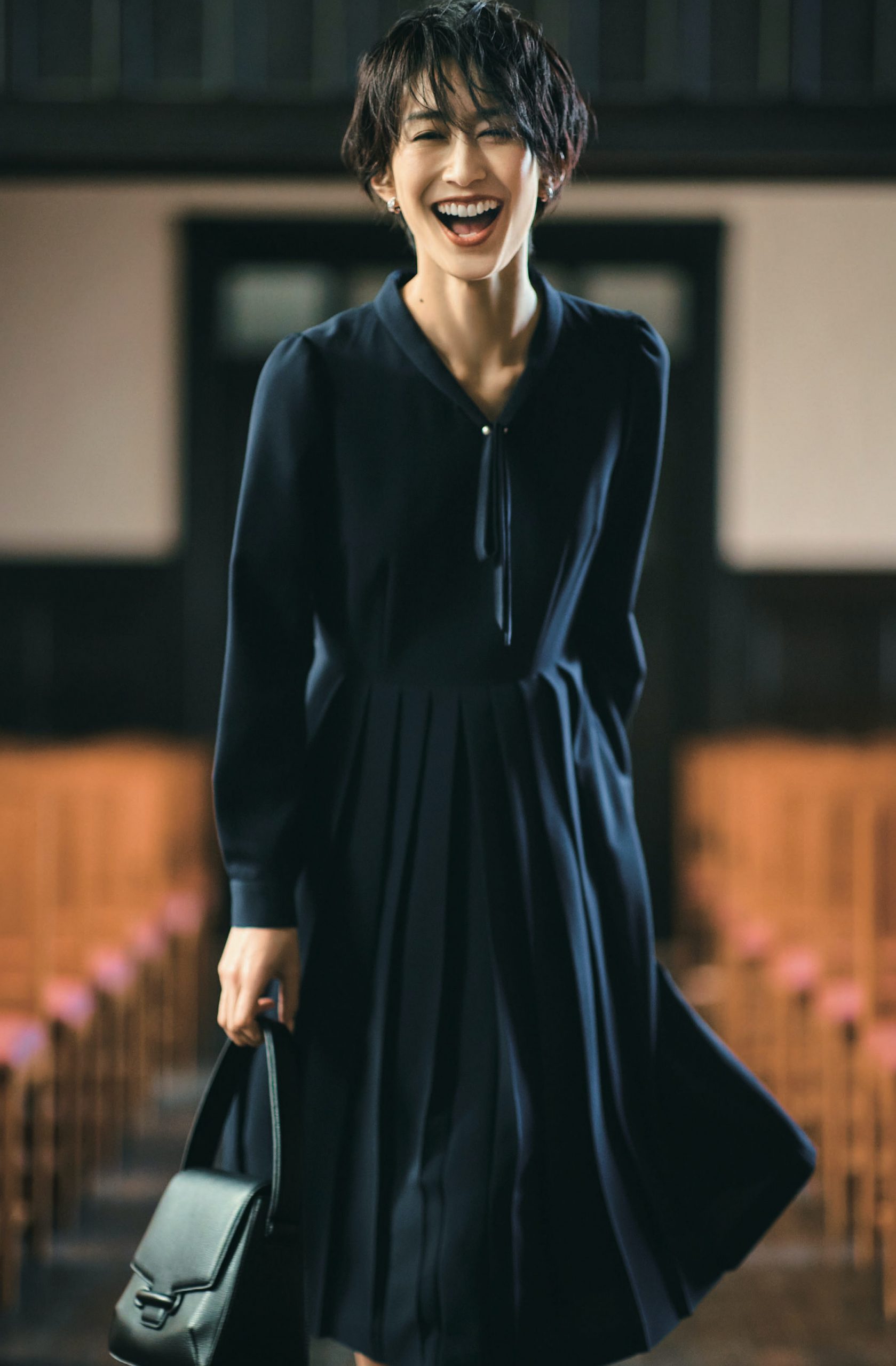 卒入園服】1枚で華やか！ネイビーワンピース3選 | VERY