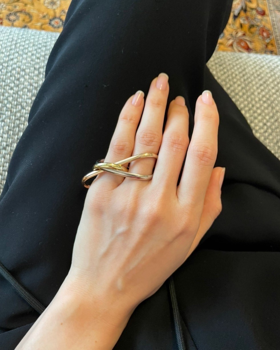 カルティエ】今年発売した限定トリニティが「一生ものジュエリー」の