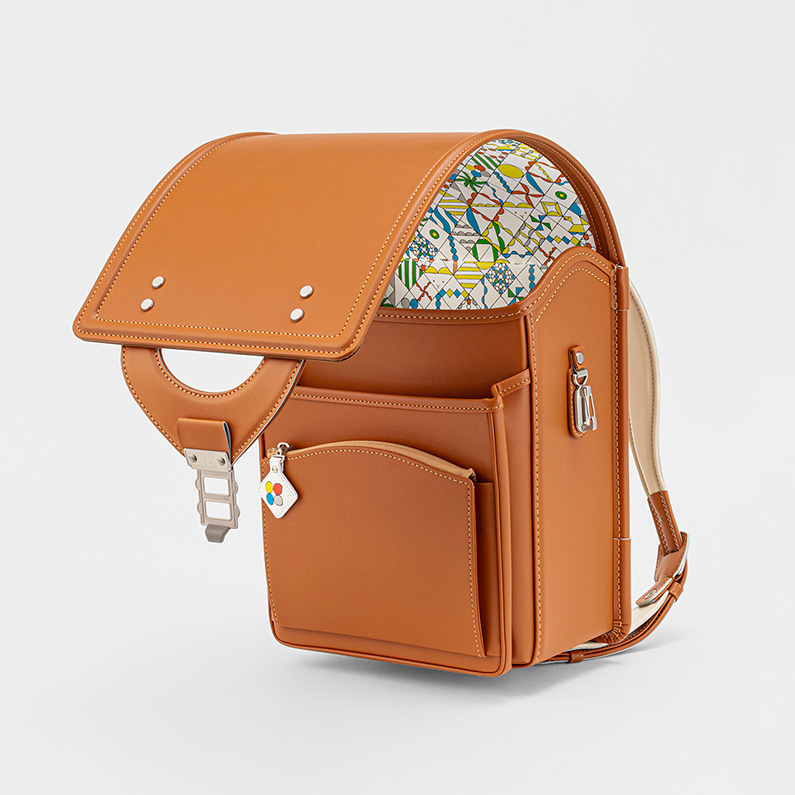 2025年版「土屋鞄×ミナ ペルホネン」はランドセルだけじゃない！ | VERY