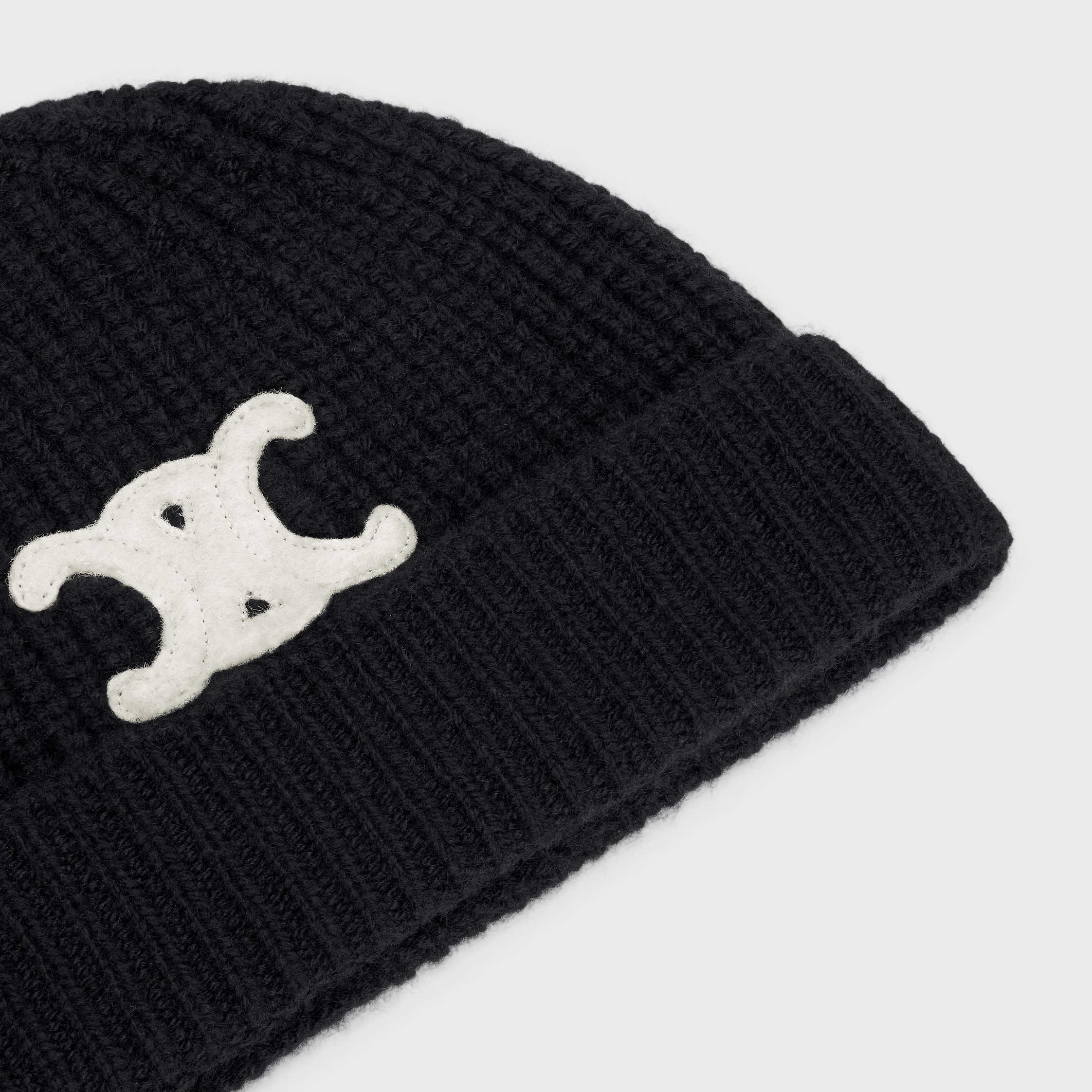トリオンフ ニット帽 / シームレスカシミア - ブラック | CELINE