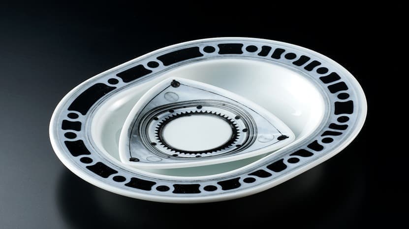 ロータリーエンジンデザインのお皿登場 「【名車】RX-7ローター