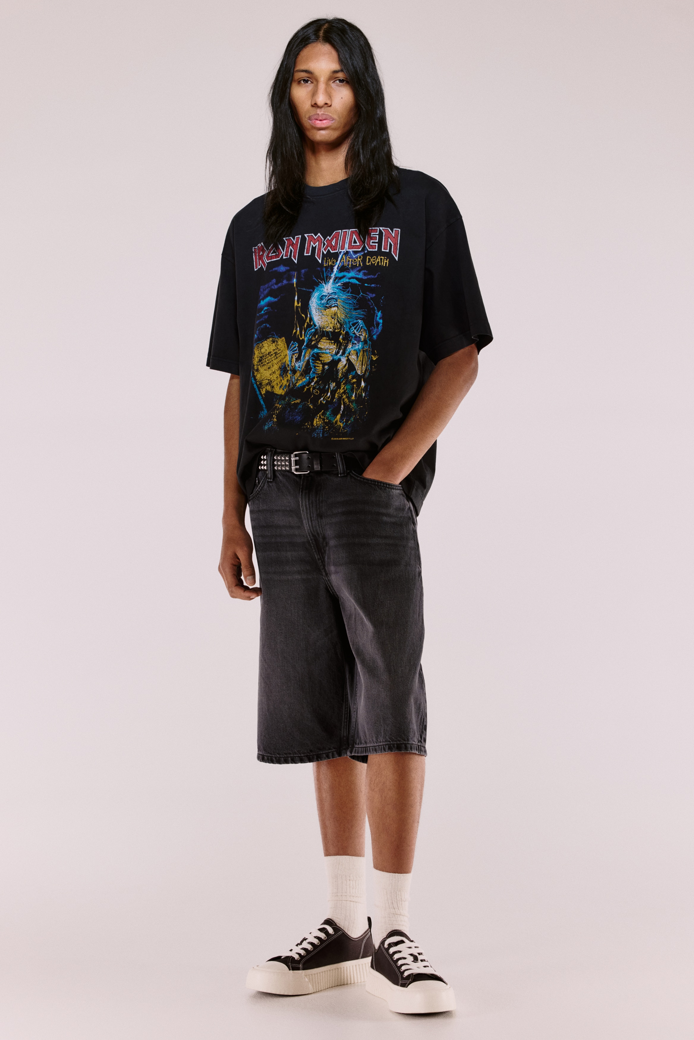 Oversized Fit T-shirt - Black/Iron Maiden - Men | H&M MY