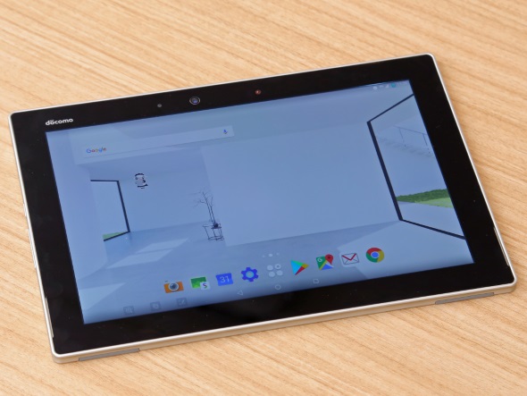 仕事に追われるarrows先生 “救世主”は「arrows Tab F-02K」？（1/4