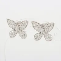 グラフ バタフライパヴェ ダイヤ ピアス 750(WG) 4.2g A3217918｜中古