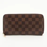 ルイ・ヴィトン ヴェルニ ジッピーウォレット M90416 アマラント AB