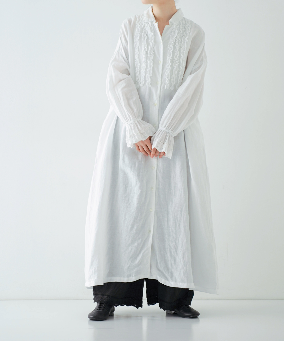 リネンスカラップレースワンピース｜nest Robe / CONFECT ONLINE SHOP