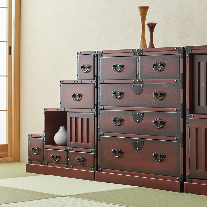 送料無料】 民芸調 階段箪笥 左下がり 和タンス 収納棚 引き出し