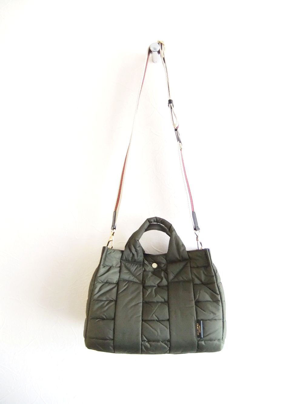 VIOLAd'ORO - キルティング ナイロン トートバッグ (カーキ) GINO V