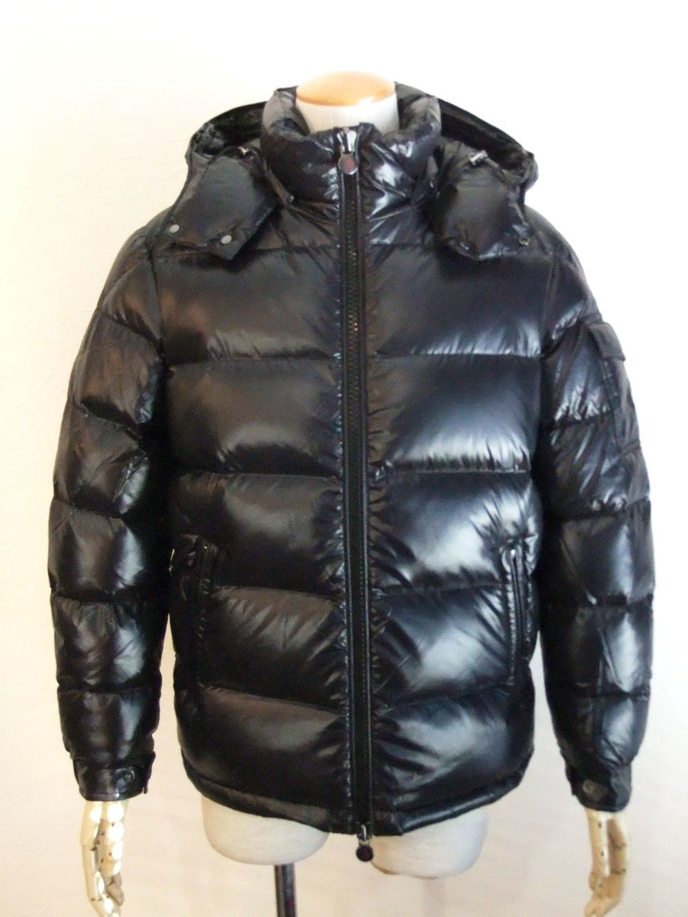 MONCLER《モンクレール》メンズ正規通販 | 4.444glad / 1万円(税抜