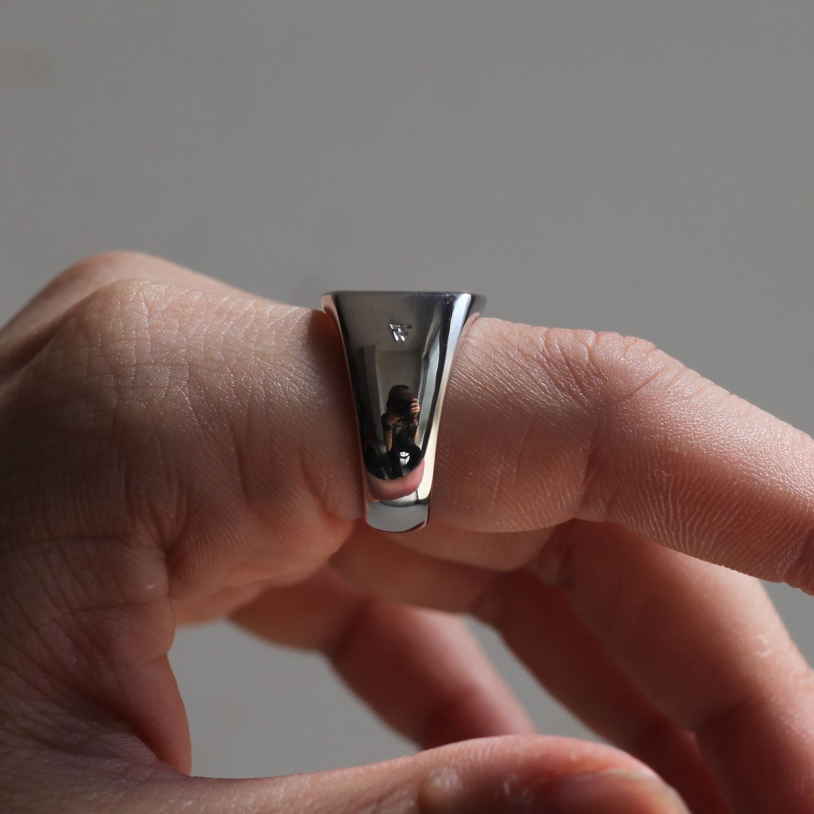 TOMWOOD - 【残り一点】Cushion Open(SILVER) | ACRMTSM ONLINE STORE