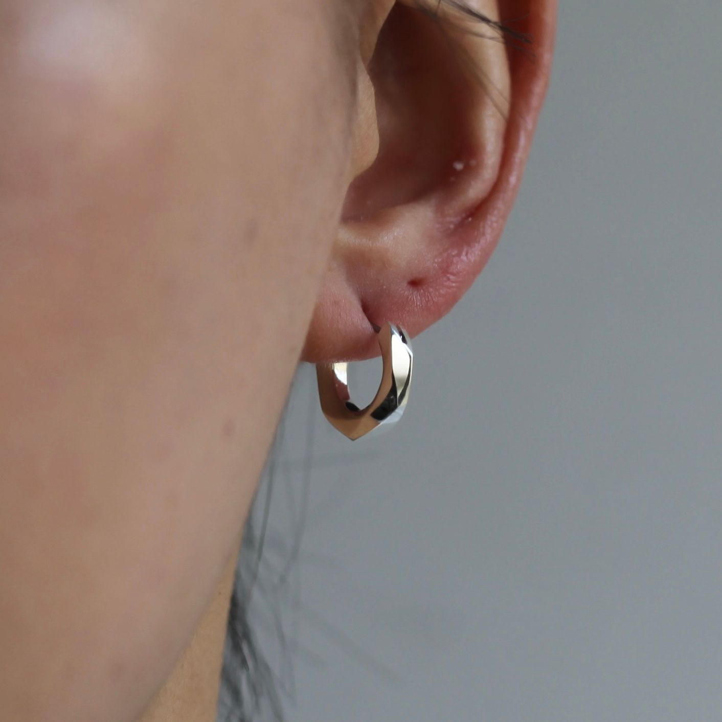 GARNI - 【残り一点】Crockery Pierce 右耳用(BLACK) | ACRMTSM ONLINE