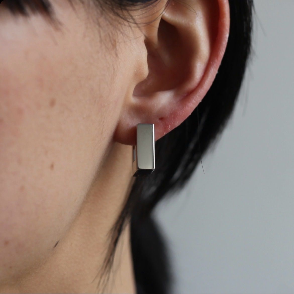 TOMWOOD - 【残り一点】Square Hoops Small(SILVER) | ACRMTSM ONLINE