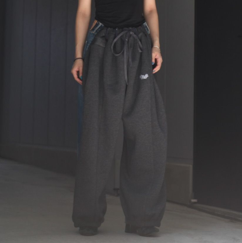 BLESS - 【残り一点】Over Jogging Jeans(L) | ACRMTSM ONLINE STORE