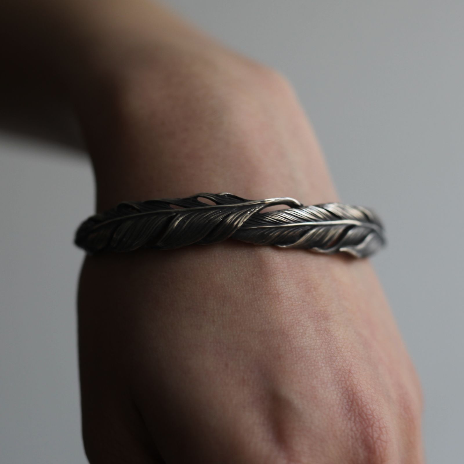 HARIM - 【残り一点】Double Feather Bangle(SILVER) | ACRMTSM ONLINE