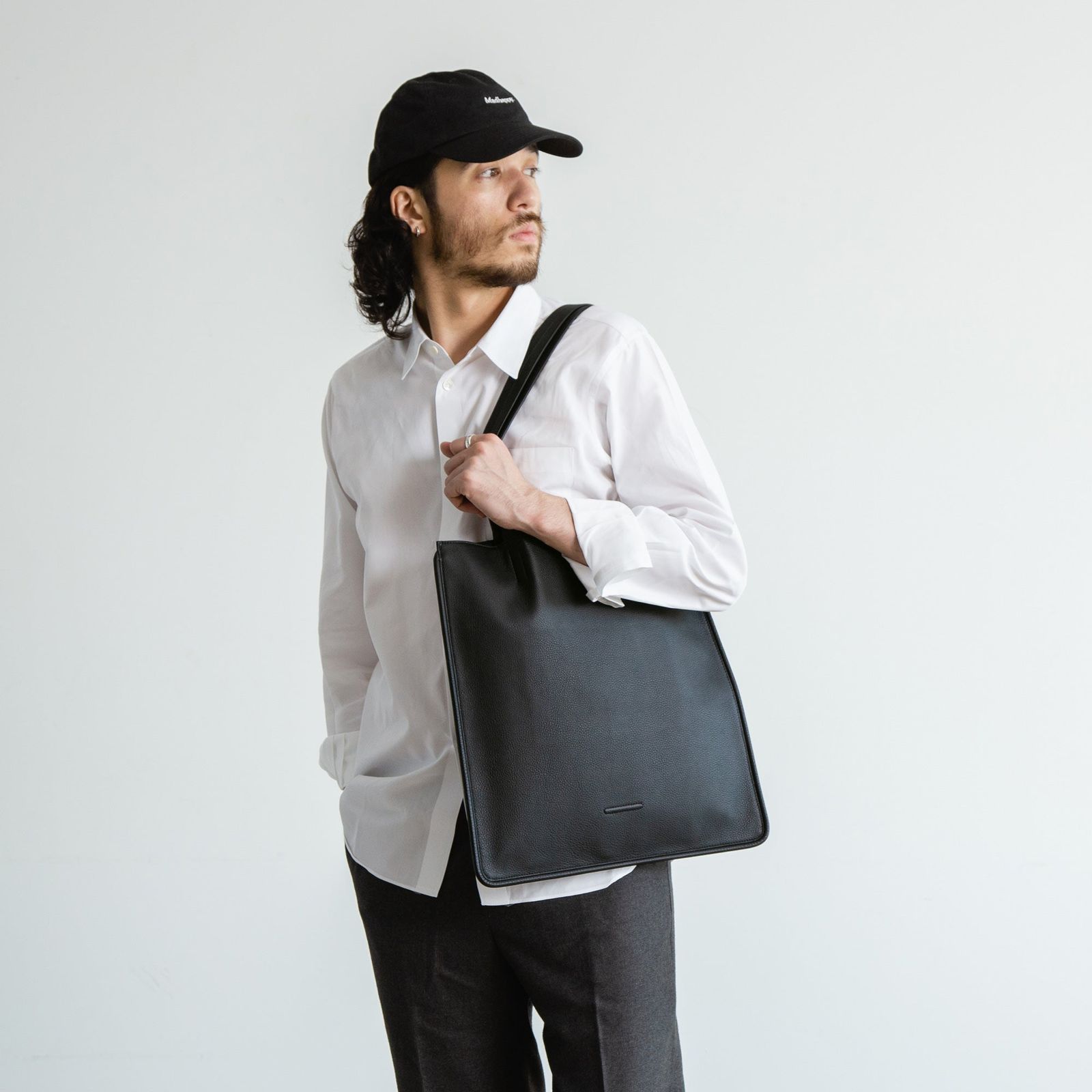 objcts.io - 【再販売通知受付可能】フラットレザートート(BLACK