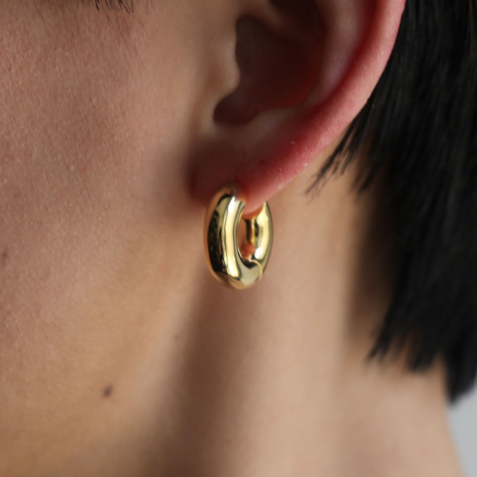 TOMWOOD - 【残り一点】Chunky Hoops Small(GOLD) | ACRMTSM ONLINE STORE
