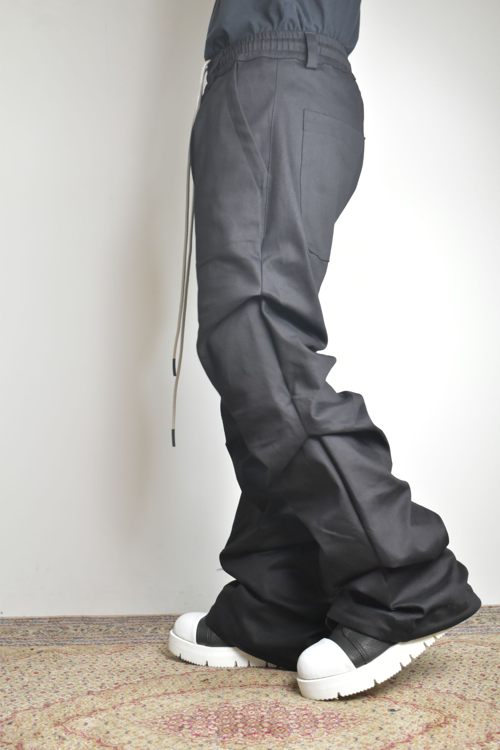 A.F ARTEFACT - Boots Cut Tuck Pants