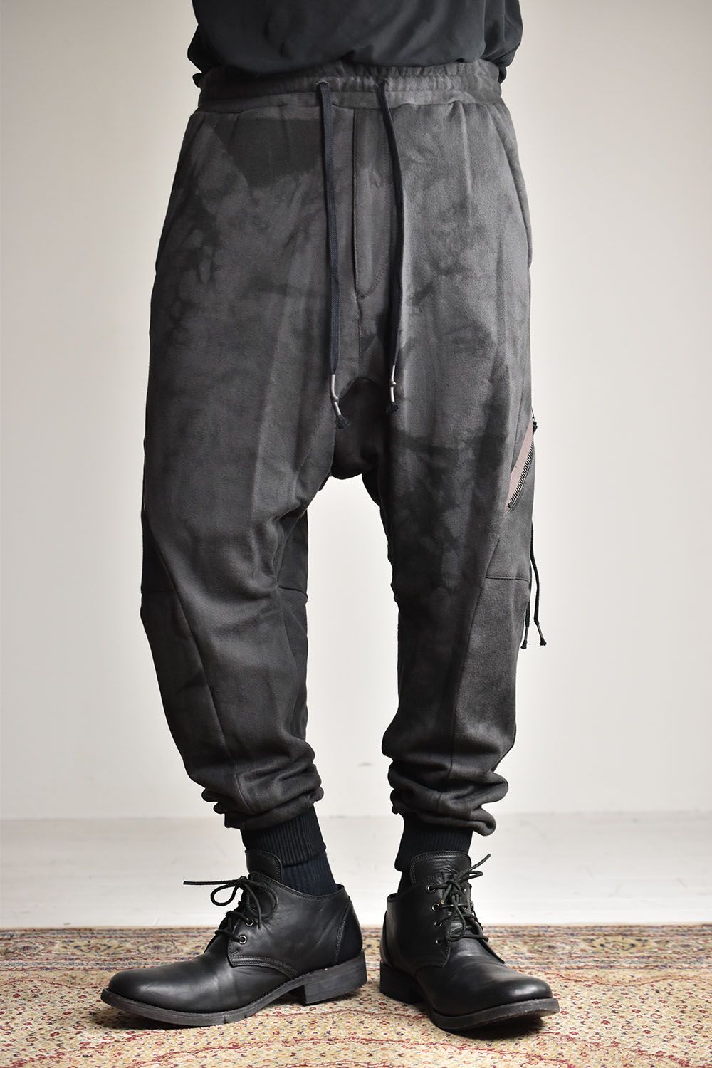 D.HYGEN - Unevenly Dyed Non-Ply Yarn Sarrouel Jogger Pants
