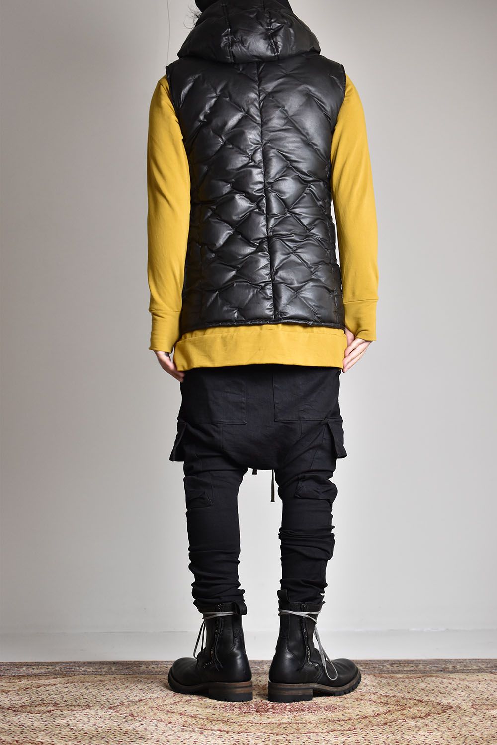 BACKLASHカンガルーレザーダウンベスト入荷 | 2457 | ALTRA