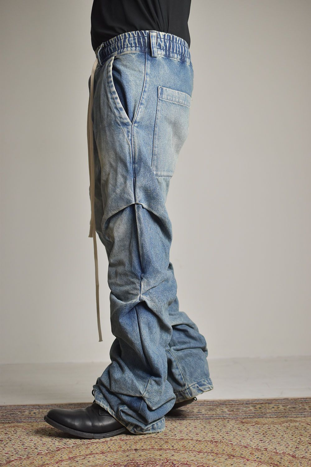 A.F ARTEFACT - Denim Tuck Slim Baggy Pants