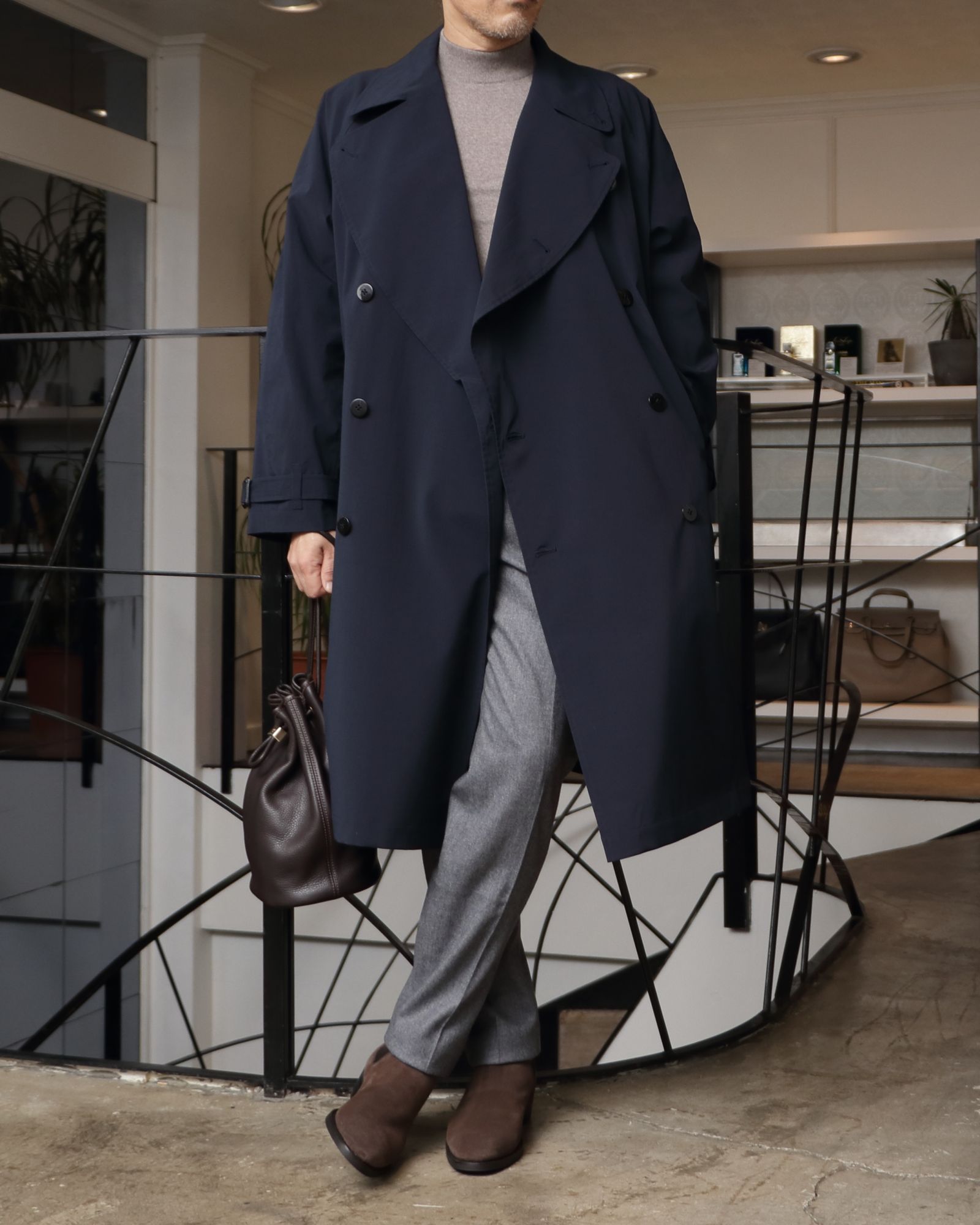 ES:S の撥水ポリエステル タイプライタートレンチコートを使用した