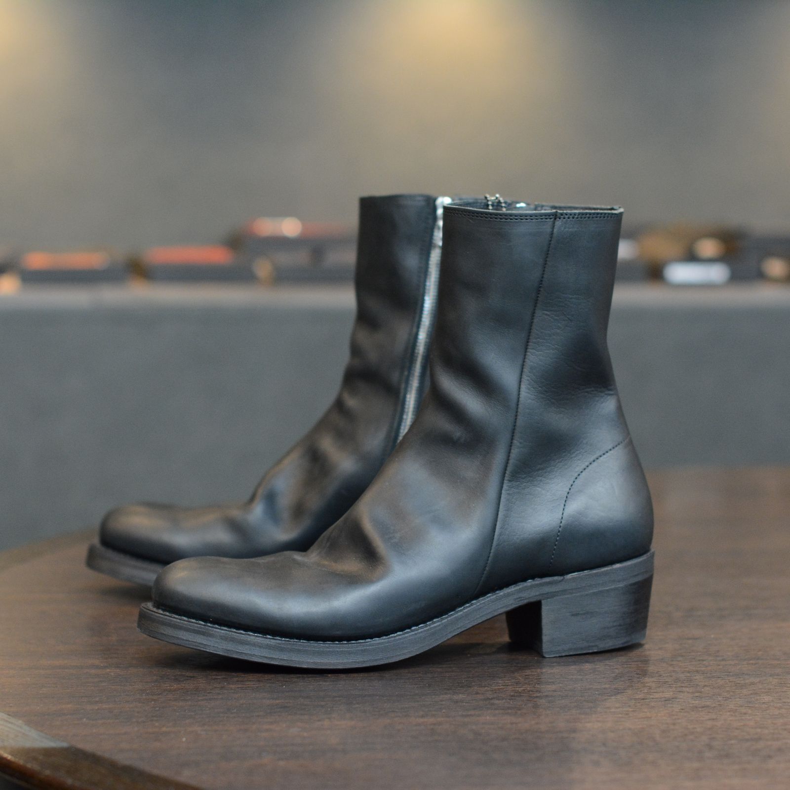 ISAMU KATAYAMA BACKLASH - GUIDI オイルカーフ 製品シワ加工 / レザー