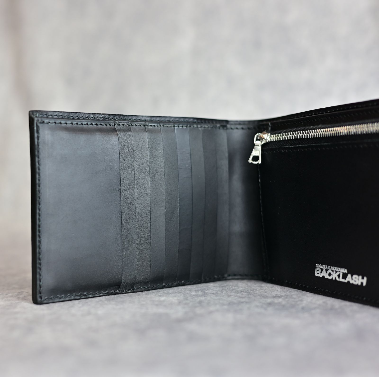 ISAMU KATAYAMA BACKLASH - クロコ 墨染め+イタリアンバケッタ 二