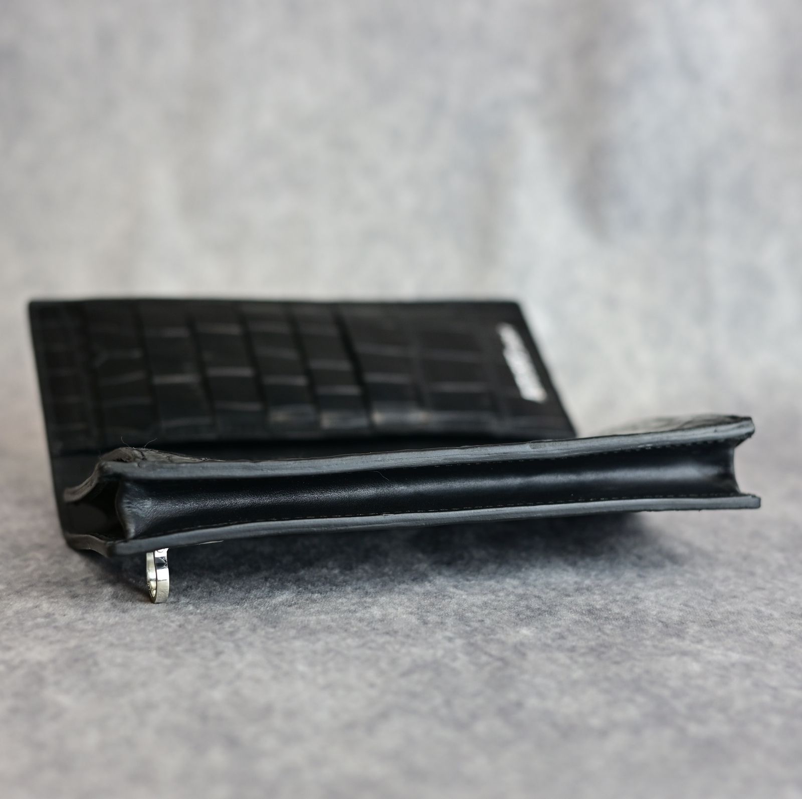 ISAMU KATAYAMA BACKLASH - オイルクロコ+イタリアンバケッタ 二つ折り