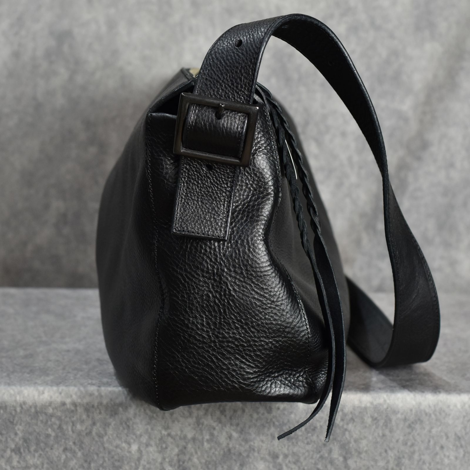 CALEE - STUDS LEATHER SHOULDER BAG ＜LARGE＞ (BLACK) / スタッズ