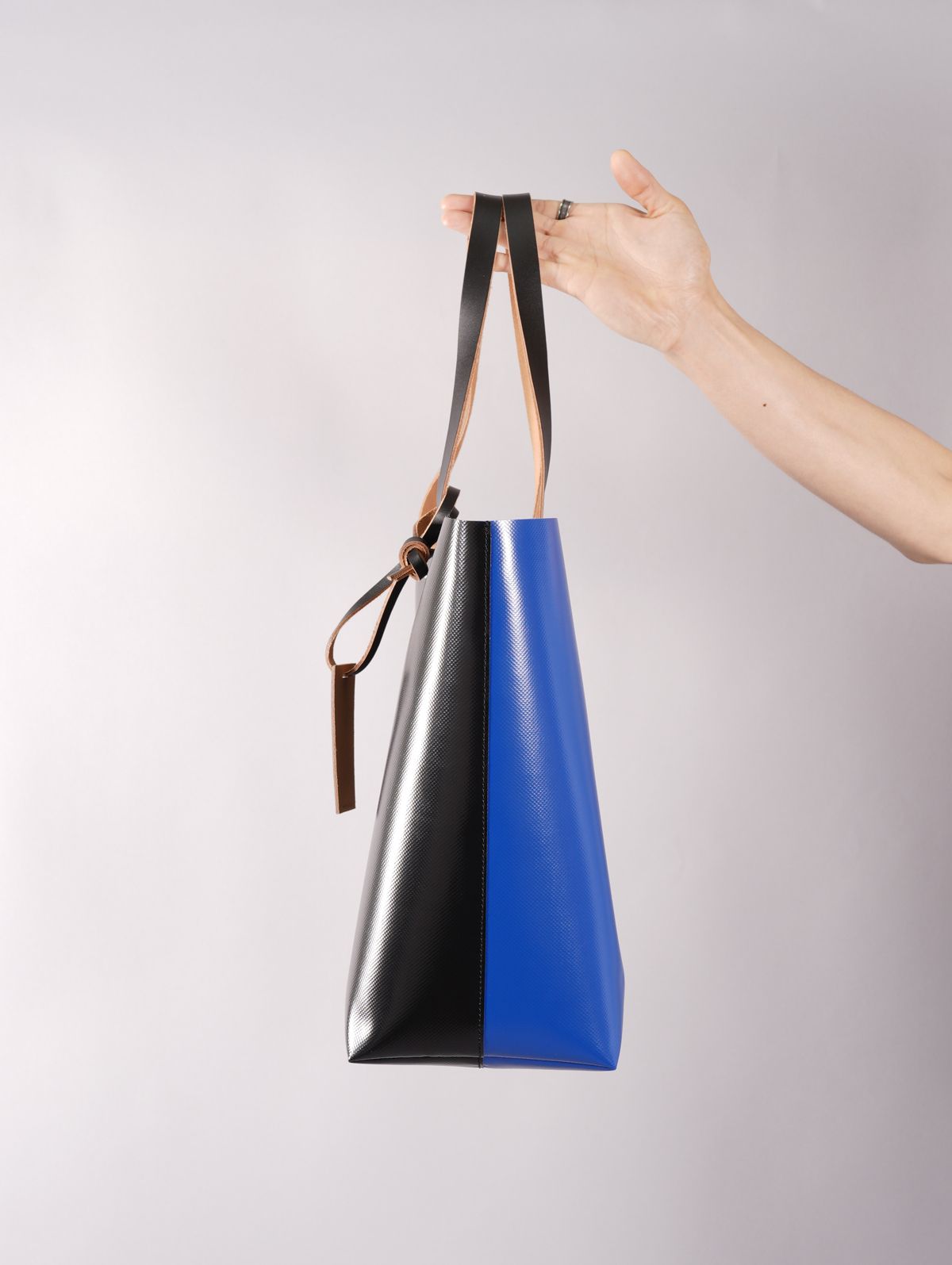 MARNI - 【ラスト1点】 PVC ショッピングバック / 横長トートバッグ