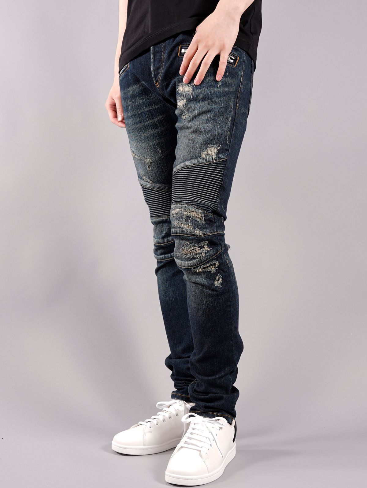 BALMAIN - 【ラスト1点】SLIM DENIM JEAN 15 CM BLEACH DISTRESSED