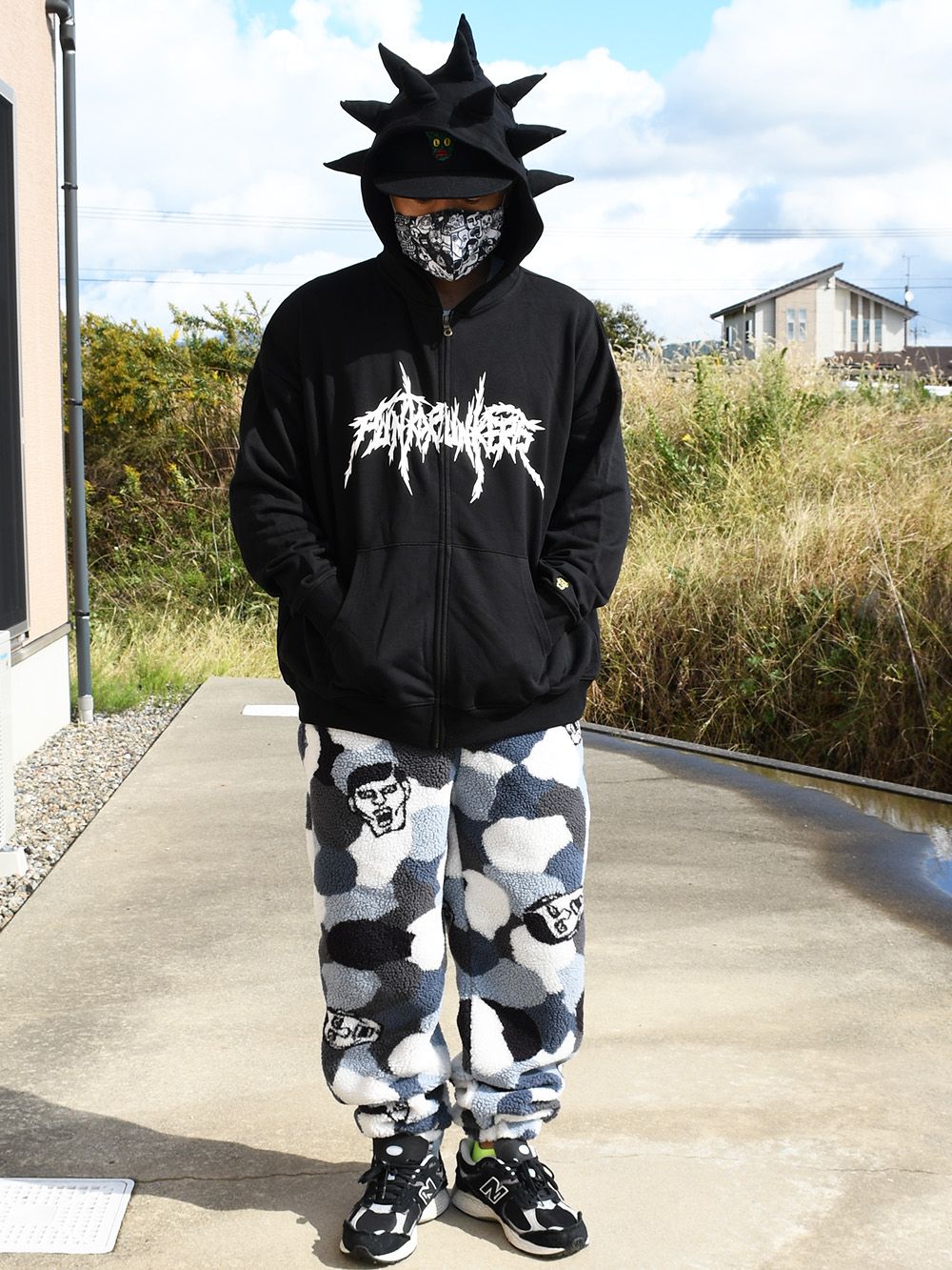 PUNK DRUNKERS - トゲトゲZIPパーカ | DOLL