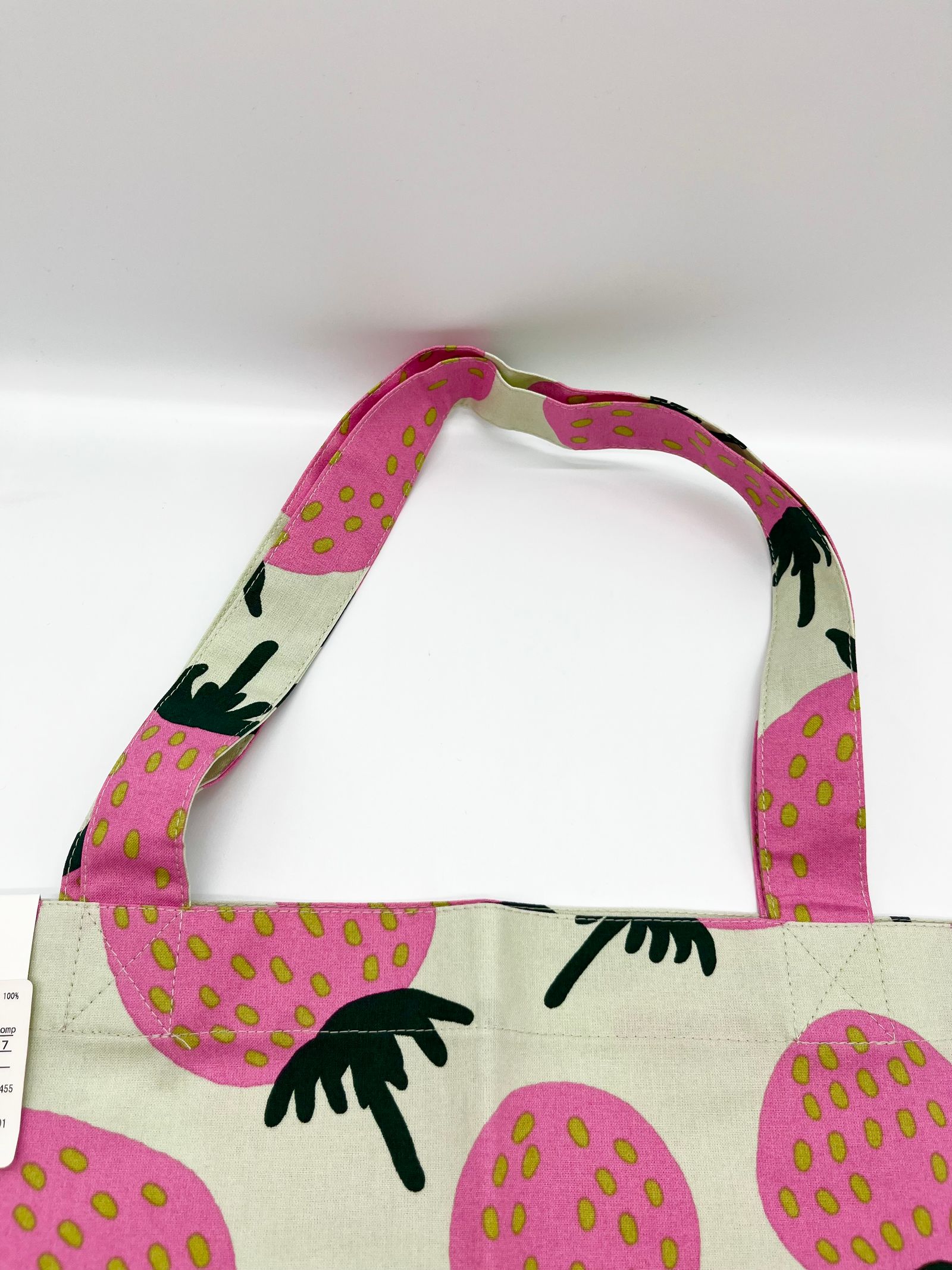 Marimekko - Mansikka ファブリックバッグ マンシッカ いちご柄 トート